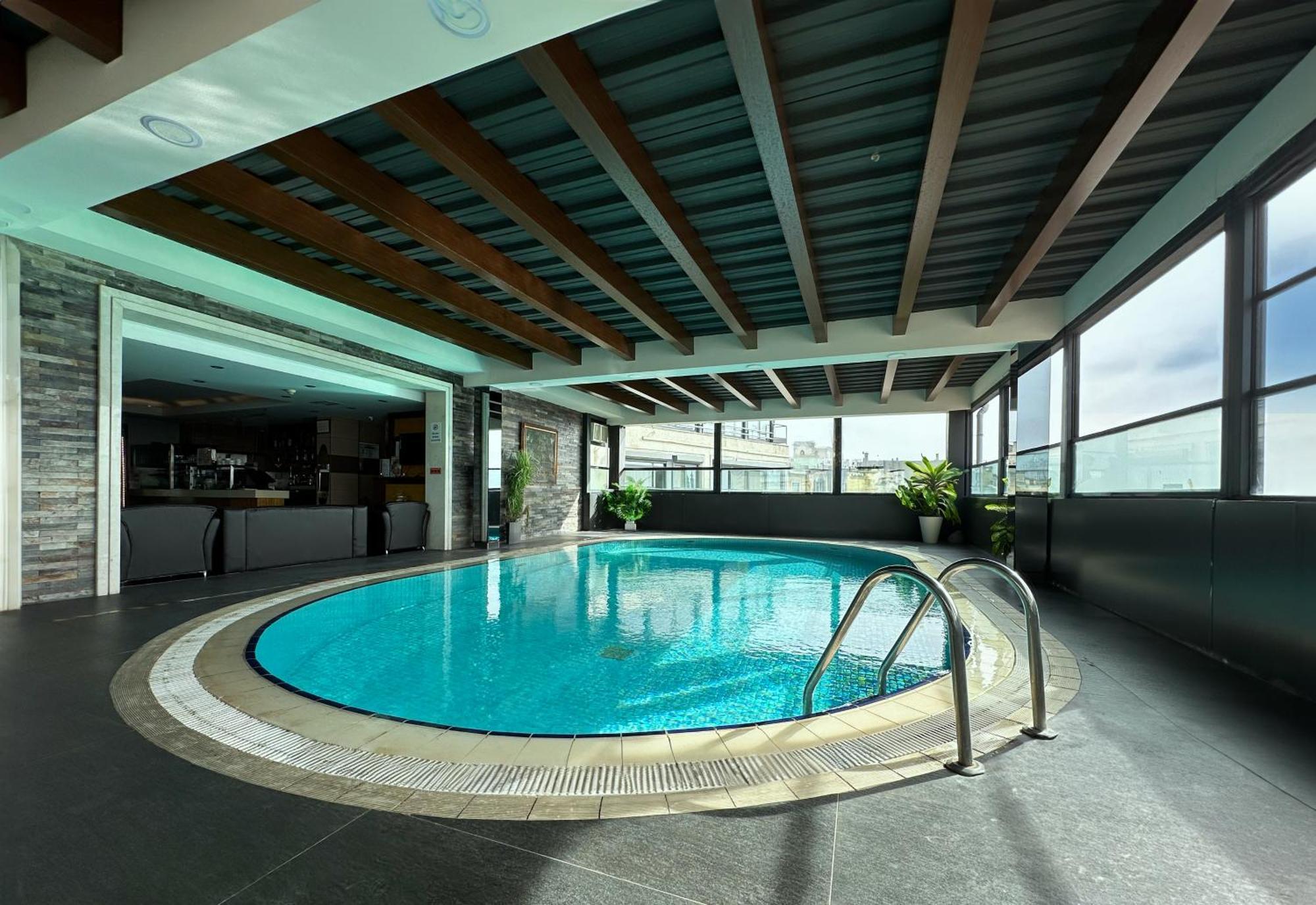 Zurich Otel